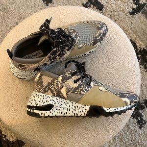 Steve Madden Cliff Sneakers - Natural Snake